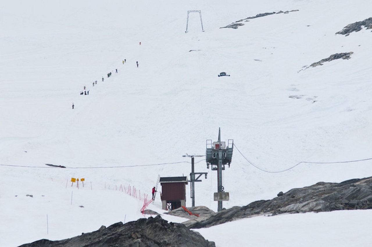 PROBLEMENE FORTSETTER: Ikke nok med at Breheisen (bildet) aldri åpnet i sommer, nå har Stryn sommerskisenter mistet mobildekninga også. Foto: Peter Gløersen. PROBLEMENE FORTSETTER: Ikke nok med at Breheisen (bildet) aldri åpnet i sommer, nå har Stryn sommerskisenter mistet mobildekninga også. Foto: Peter Gløersen.