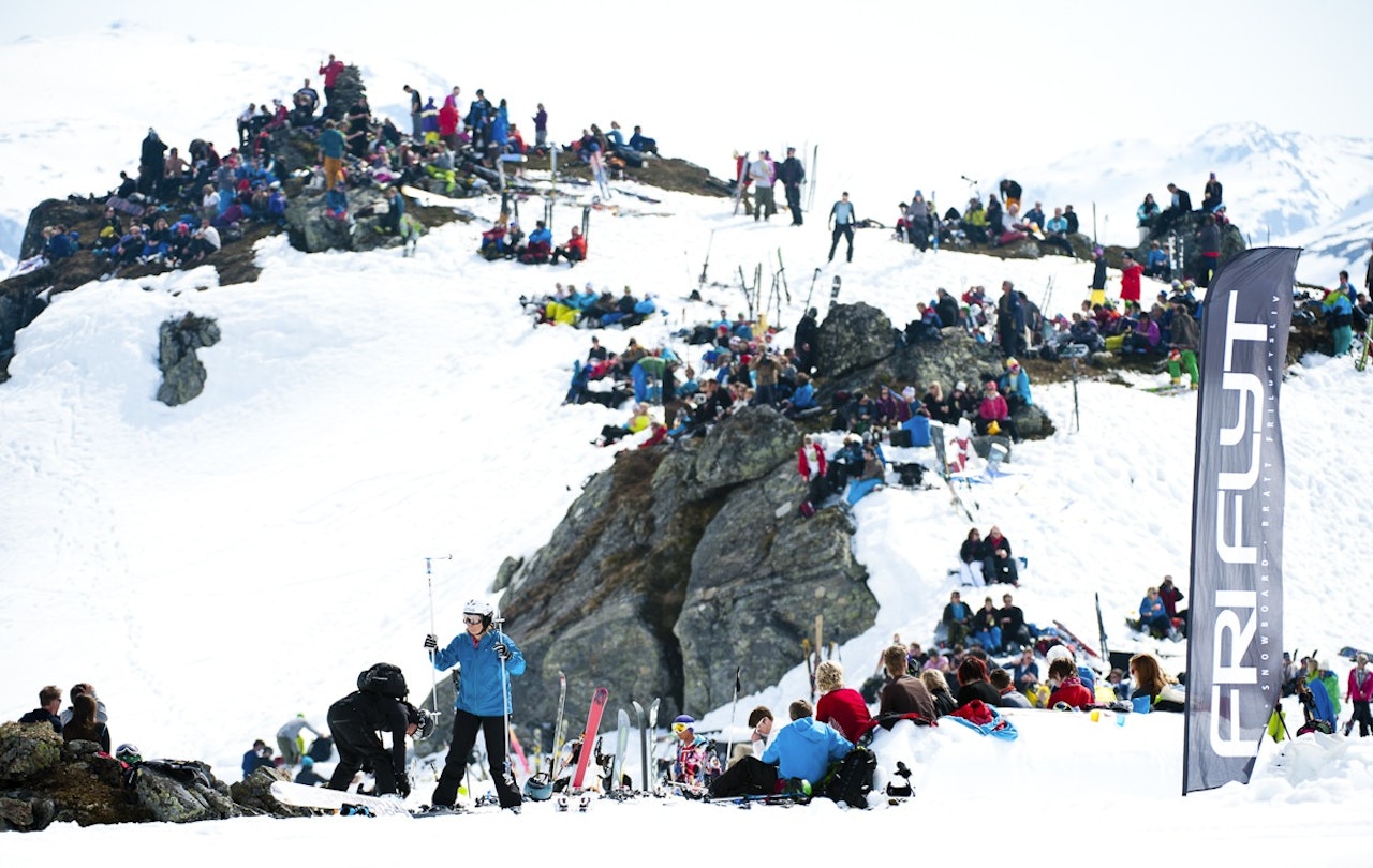 DRØMMEÅR: Dennis Risvoll vant RFC, tok andreplassen i Lofoten Freeride og stakk av med norgescupen sammenlagt i fjor. Nå får han sjansen mot de aller vasseste. Foto: Sverre Hjørnevik. DRØMMEÅR: Dennis Risvoll vant RFC, tok andreplassen i Lofoten Freeride og stakk av med norgescupen sammenlagt i fjor. Nå får han sjansen mot de aller vasseste. Foto: Sverre Hjørnevik.