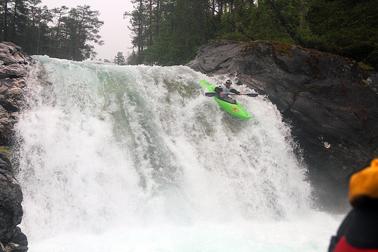 VOSS: Ekstremutforkonkurransen i Brandsethelva på Voss er selvsagt en del av Norwegian Whitewater Cup. Foto: Tore Meirik VOSS: Ekstremutforkonkurransen i Brandsethelva på Voss er selvsagt en del av Norwegian Whitewater Cup. Foto: Tore Meirik