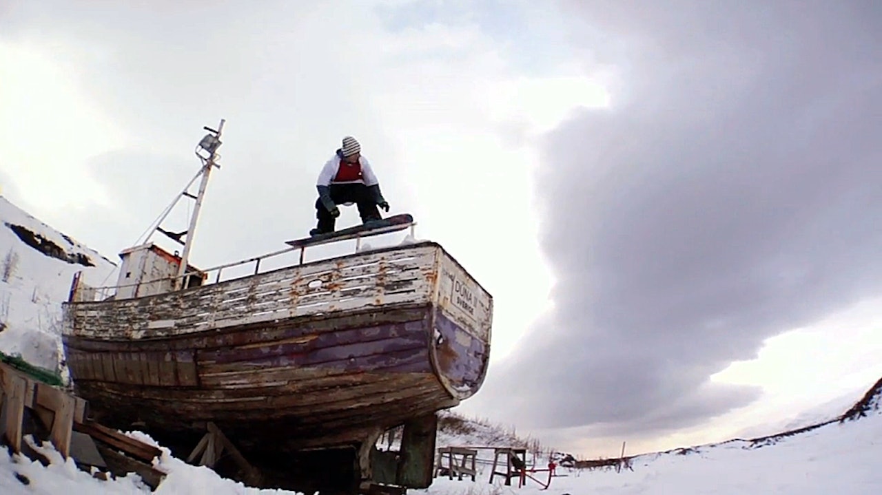 KLASSIKER: På Island fins mye gammelt ræl å raile på (kanskje særlig etter finanskollapsen på øya), men denne 50-50´n på Duna kan Halldor takke svenskene for at han får kjøre. KLASSIKER: På Island fins mye gammelt ræl å raile på (kanskje særlig etter finanskollapsen på øya), men denne 50-50´n på Duna kan Halldor takke svenskene for at han får kjøre.