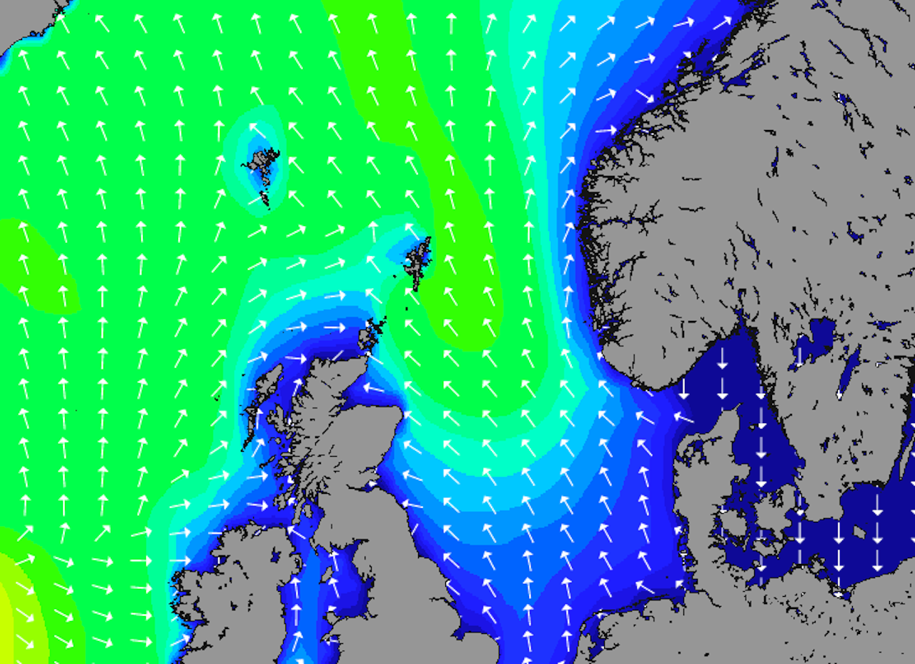 MELDINGEN: Stort blir det ikke , men surferne på Stadlandet vil få bølger denne helgen. 