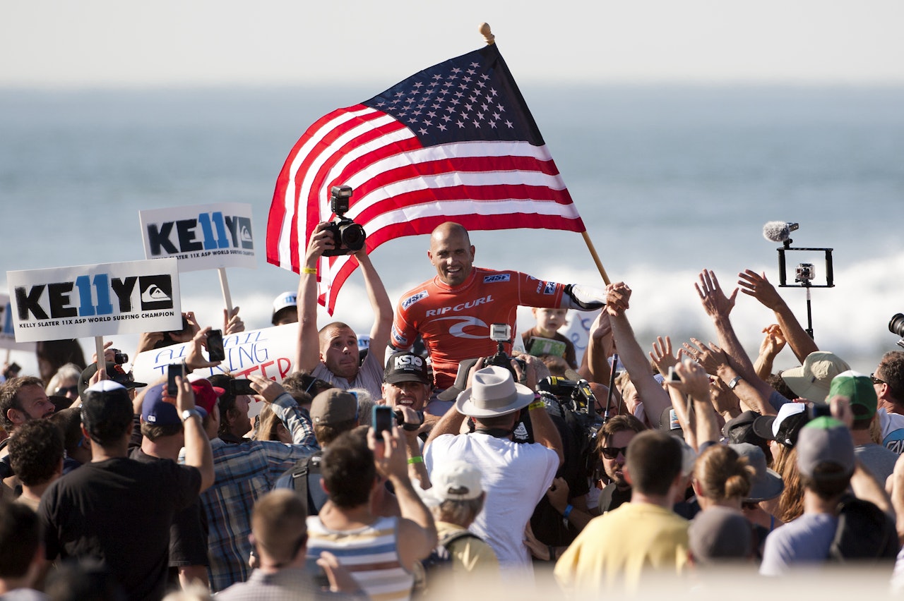 KAMPANJEN GODT I GANG: Det lå allerede i kortene. Slaters 11. verdensmestertittel ble sikret på Ocean Beach i San Fransisco. 