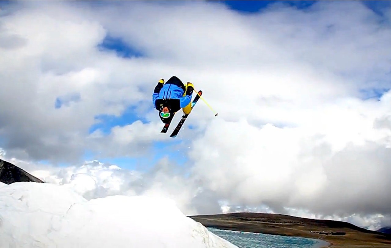 FRIDO: Fridtjof Fredricsson backflipper på Juvass. FRIDO: Fridtjof Fredricsson backflipper på Juvass.