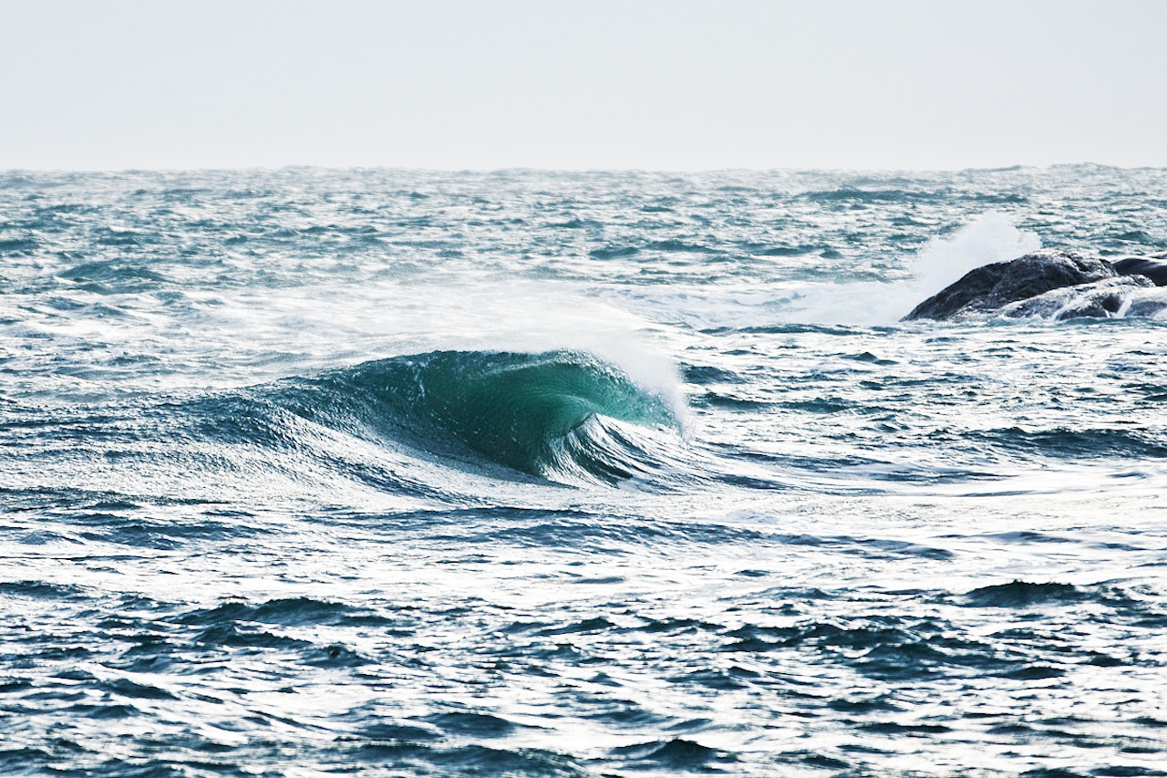 NEW WAVE: Bølger som denne finnes det mange av i Oslofjorden, men hvor får bli opp til degselv å finne ut av. Bilde: Espen Odén Evensen NEW WAVE: Bølger som denne finnes det mange av i Oslofjorden, men hvor får bli opp til degselv å finne ut av. Bilde: Espen Odén Evensen