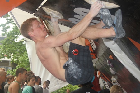 SUVEREN: Magnus Midtbø beviste at han er Norges beste klatrer. SUVEREN: Magnus Midtbø beviste at han er Norges beste klatrer.