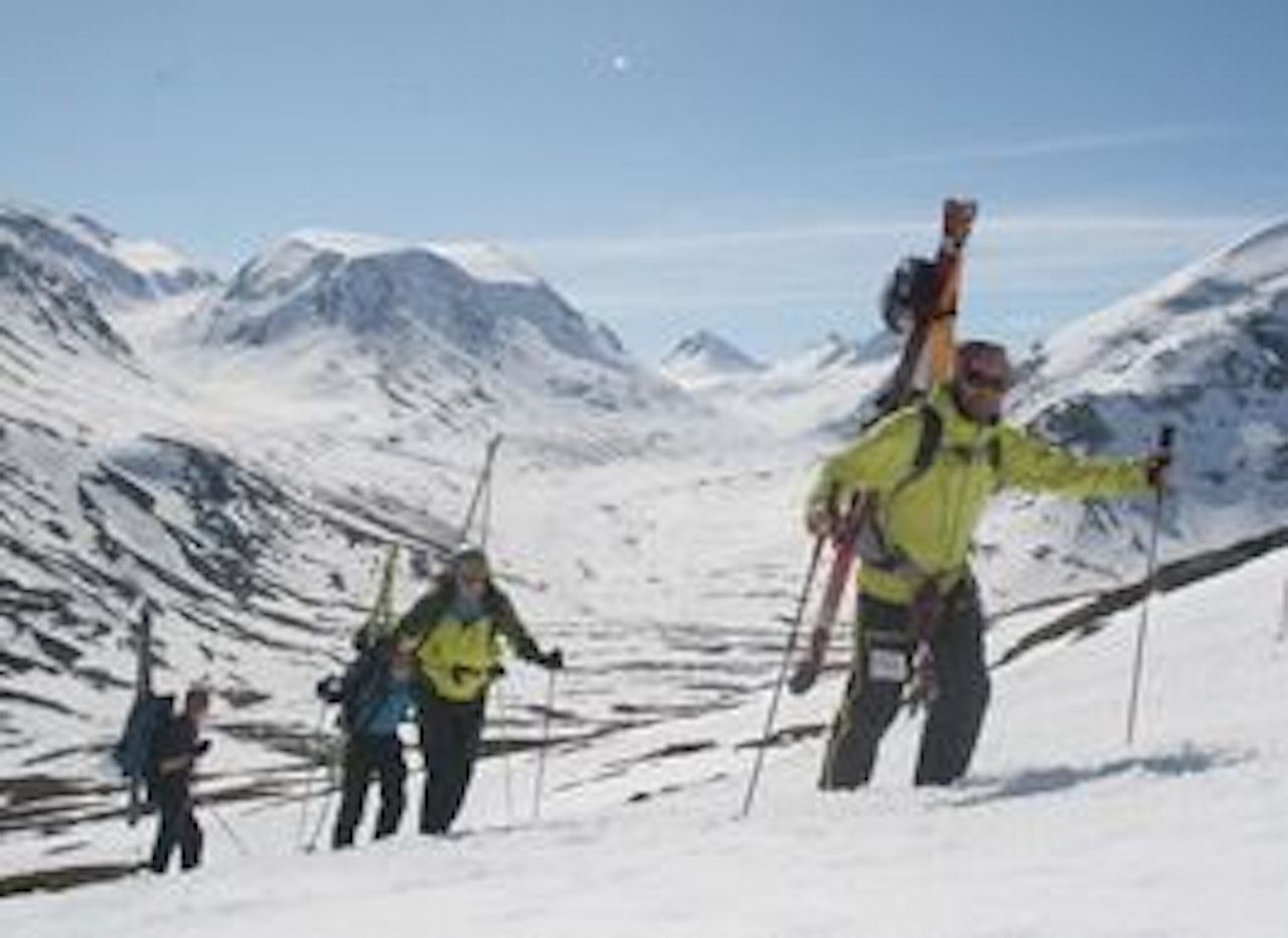 FULLT I FJELLET: Arrangørene tror på deltakerrekord i årets Galdhøpiggrenn. FULLT I FJELLET: Arrangørene tror på deltakerrekord i årets Galdhøpiggrenn.