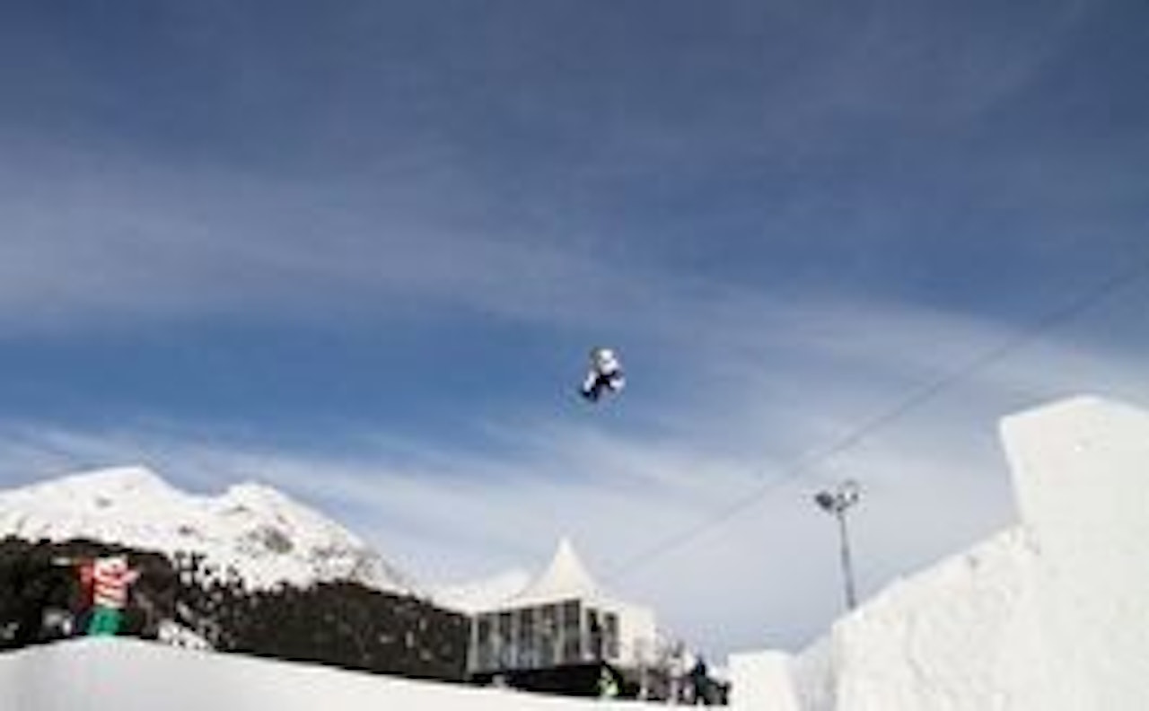 PÅ TREDJE: Boardercross-Olafsen er klar for slopestylesemi i Davos. Foto: Thomas Harstad PÅ TREDJE: Boardercross-Olafsen er klar for slopestylesemi i Davos. Foto: Thomas Harstad