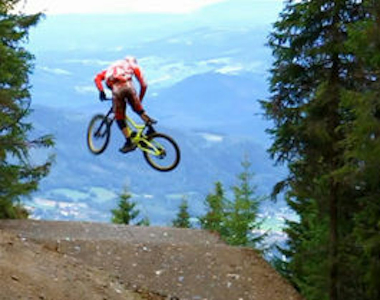 PÅ TEAMET: Knut Løkås whipper i Hafjell. PÅ TEAMET: Knut Løkås whipper i Hafjell.