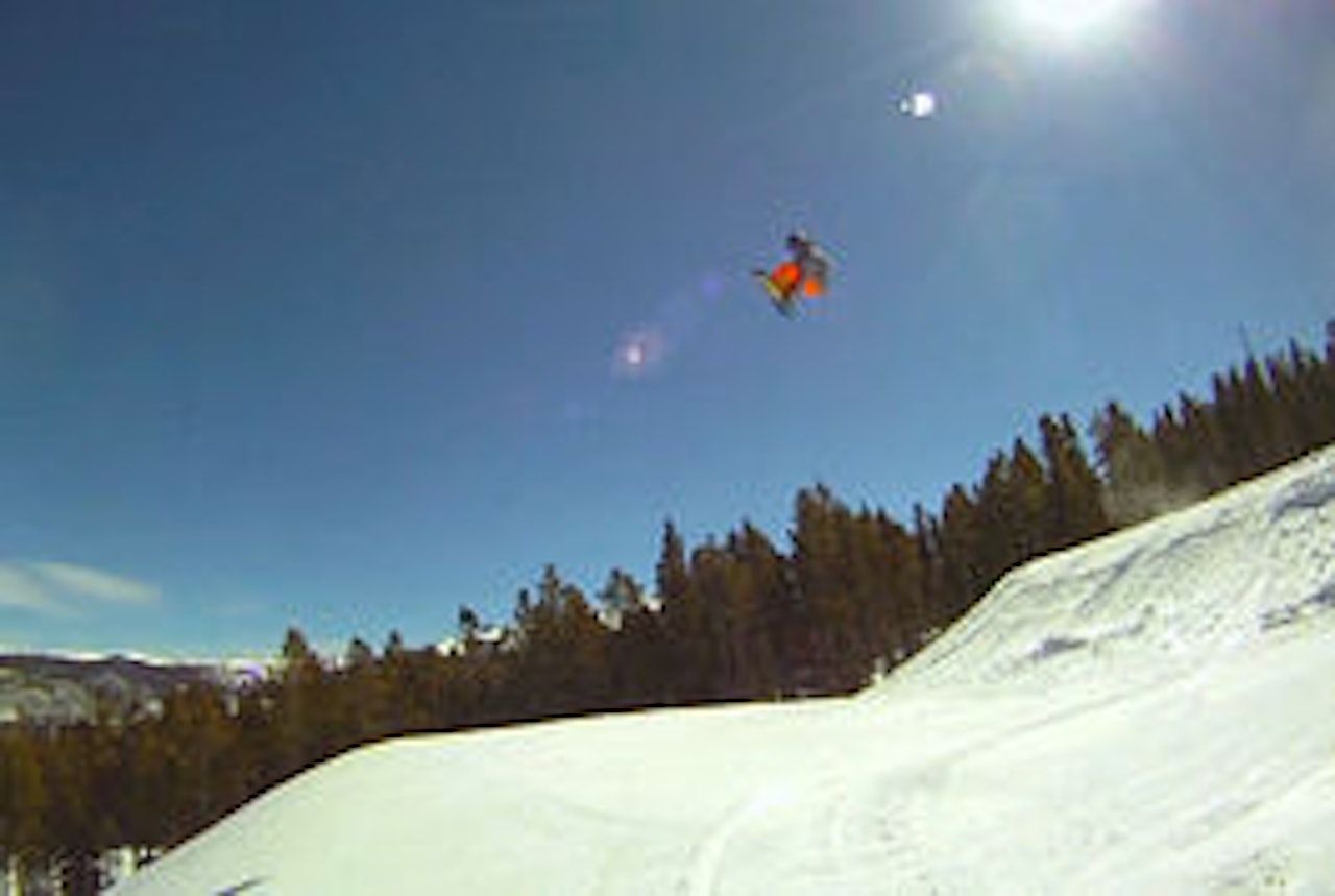 I KJENT STIL: Sondre Tiller med en backside 540 stalefish. I KJENT STIL: Sondre Tiller med en backside 540 stalefish.