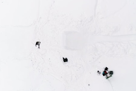 BLUNT: Ikkeno stress med true tailgrab når tailen er to centimeter bak hælen. BLUNT: Ikkeno stress med true tailgrab når tailen er to centimeter bak hælen.