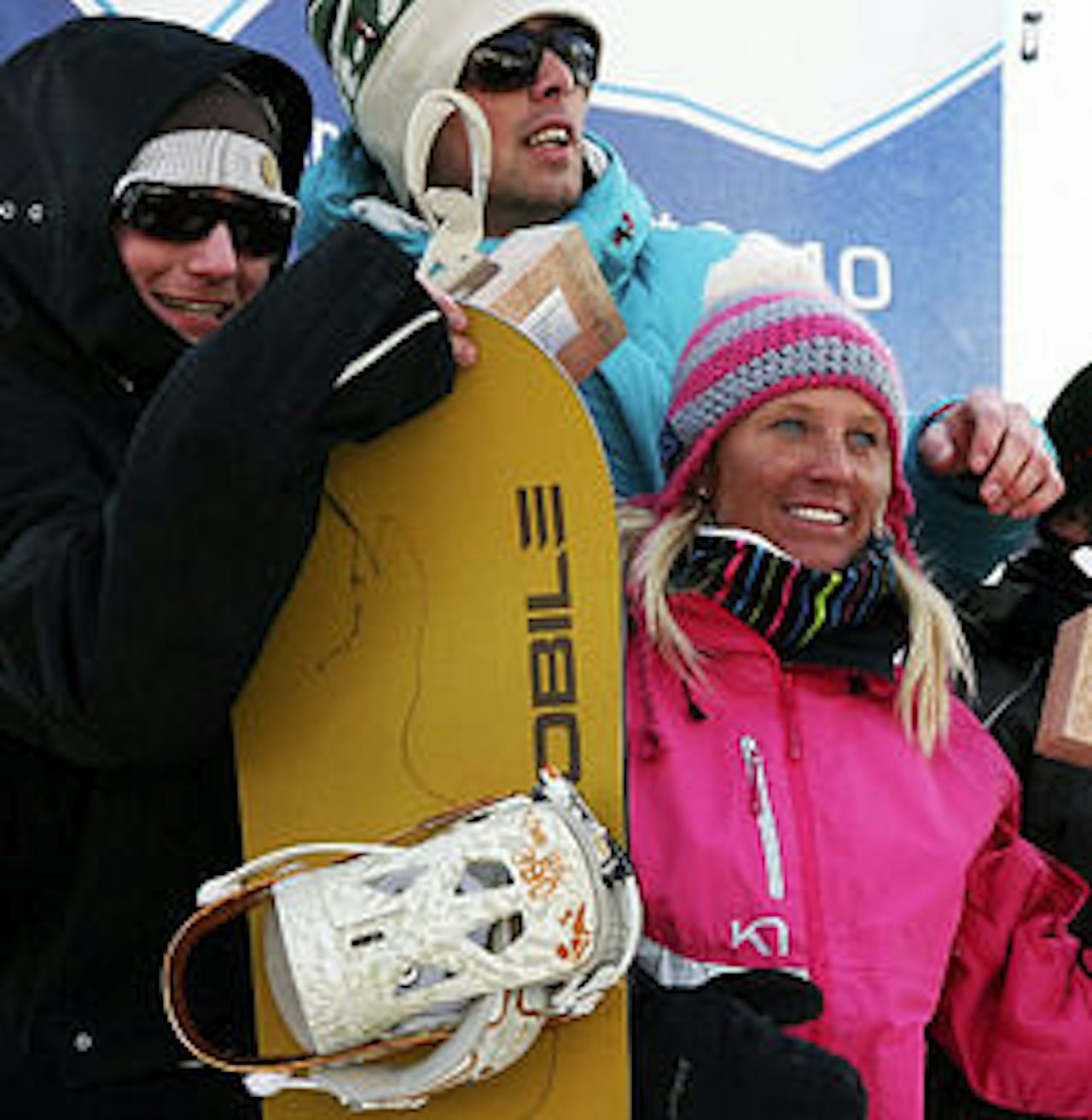 GYLNE TRIANGEL: Remi Meum, Bjørn Kaupang og Kari Schibevaag tok alle gull i snøkite VM. GYLNE TRIANGEL: Remi Meum, Bjørn Kaupang og Kari Schibevaag tok alle gull i snøkite VM.