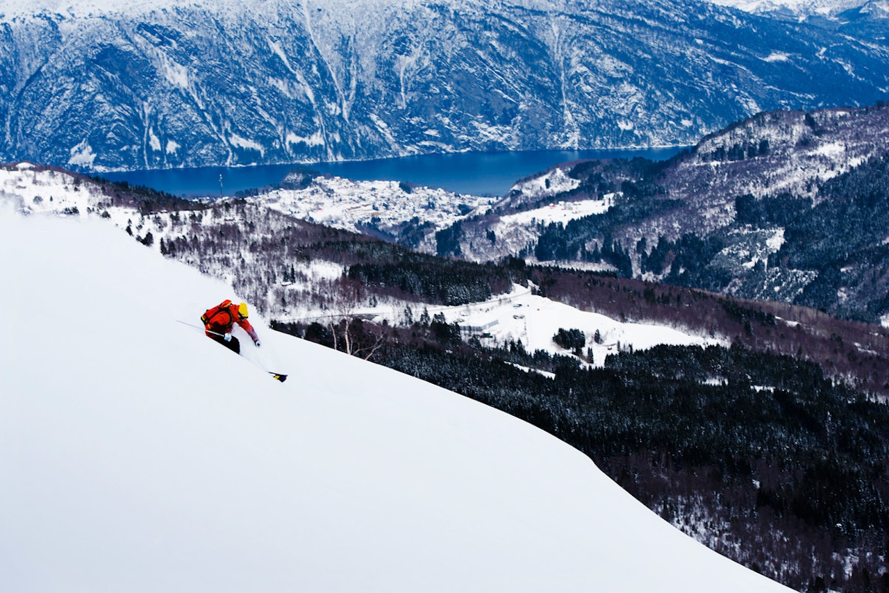 POPULÆRT: Offpistkjøringa på Strandafjellet er blant Norges beste, og fra og med 11. april koster den 200 kroner å kjøre i. Arkivfoto: Martin Innerdal Dalen Strandafjellet offpiste pudder freeride første april aprilsnarr