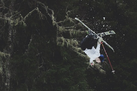 Jonas Hjolmen i Gråkallparken. Alle foto: Alric Ljunghager Jonas Hjolmen i Gråkallparken. Alle foto: Alric Ljunghager