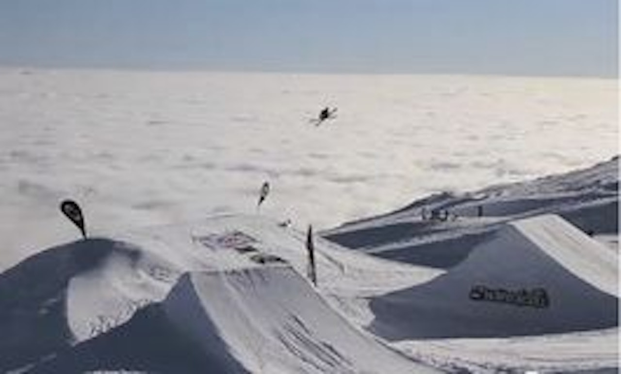 TRIPPEL: Sammy Carlsons trippel er noe av det du får se i den nye episoden. TRIPPEL: Sammy Carlsons trippel er noe av det du får se i den nye episoden.