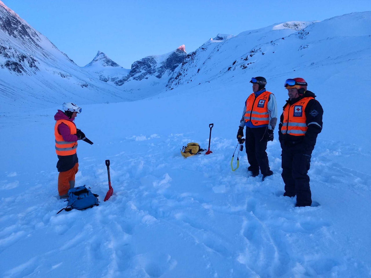 UAKTUELT: Besøk på Store Ringstind bør du glemme denne påsken. Skredfaren er for stor i Ringsdalen. Foto: Per Odd Grevsnes UAKTUELT: Besøk på Store Ringstind bør du glemme denne påsken. Skredfaren er for stor i Ringsdalen. Foto: Per Odd Grevsnes