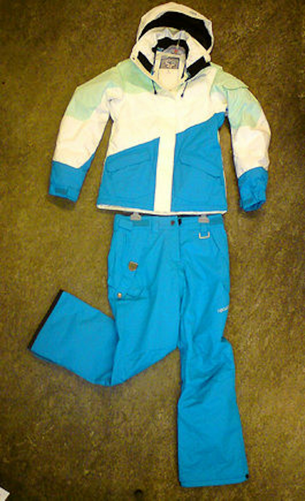 Samlet veiledende pris er 3939,- Samlet veiledende pris er 3939,-