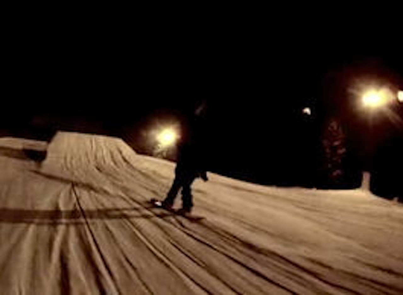 BIG IN...VARING: Ikke akkurat japan-pudder, men Varing har i hvert fall fått opp en linje i parken! BIG IN...VARING: Ikke akkurat japan-pudder, men Varing har i hvert fall fått opp en linje i parken!
