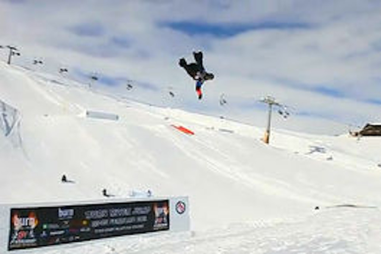 VANT: Ulrik Badertscher vant slopestylekonkurransen på torsdag VANT: Ulrik Badertscher vant slopestylekonkurransen på torsdag