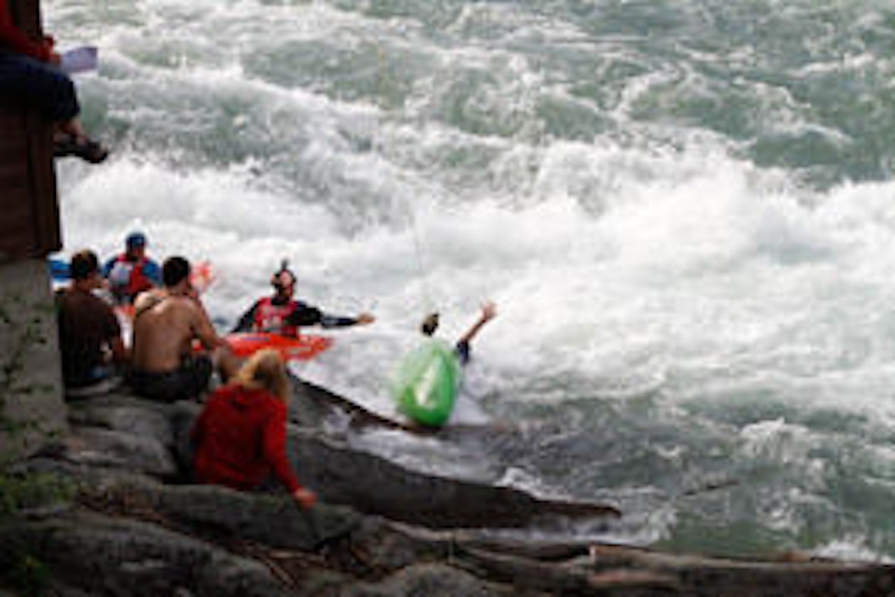 KREVENDE: Portpasseringene fikk en del kajakkbunner opp i dagslys. KREVENDE: Portpasseringene fikk en del kajakkbunner opp i dagslys.