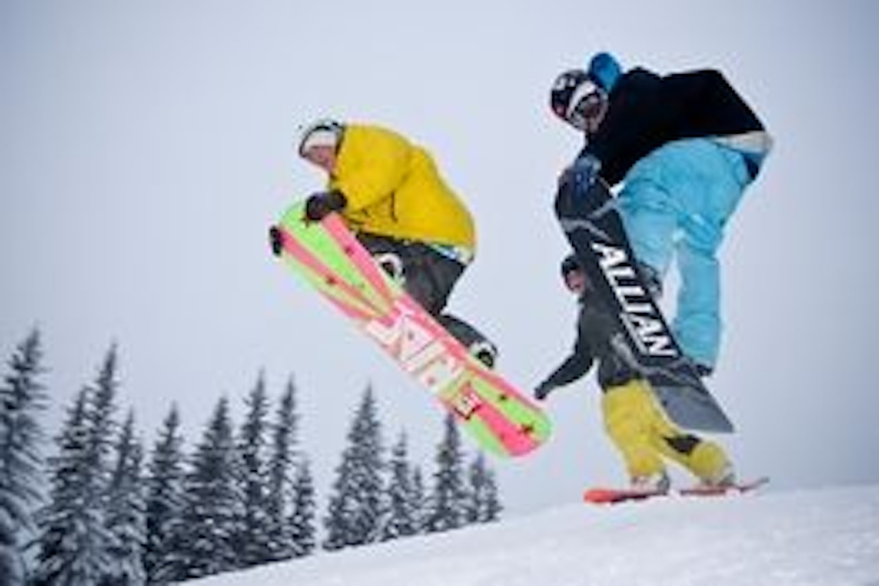 PÅ PLASS: Stein Tuskin og gjengen var i gang fredag. Foto: Ola Matsson PÅ PLASS: Stein Tuskin og gjengen var i gang fredag. Foto: Ola Matsson
