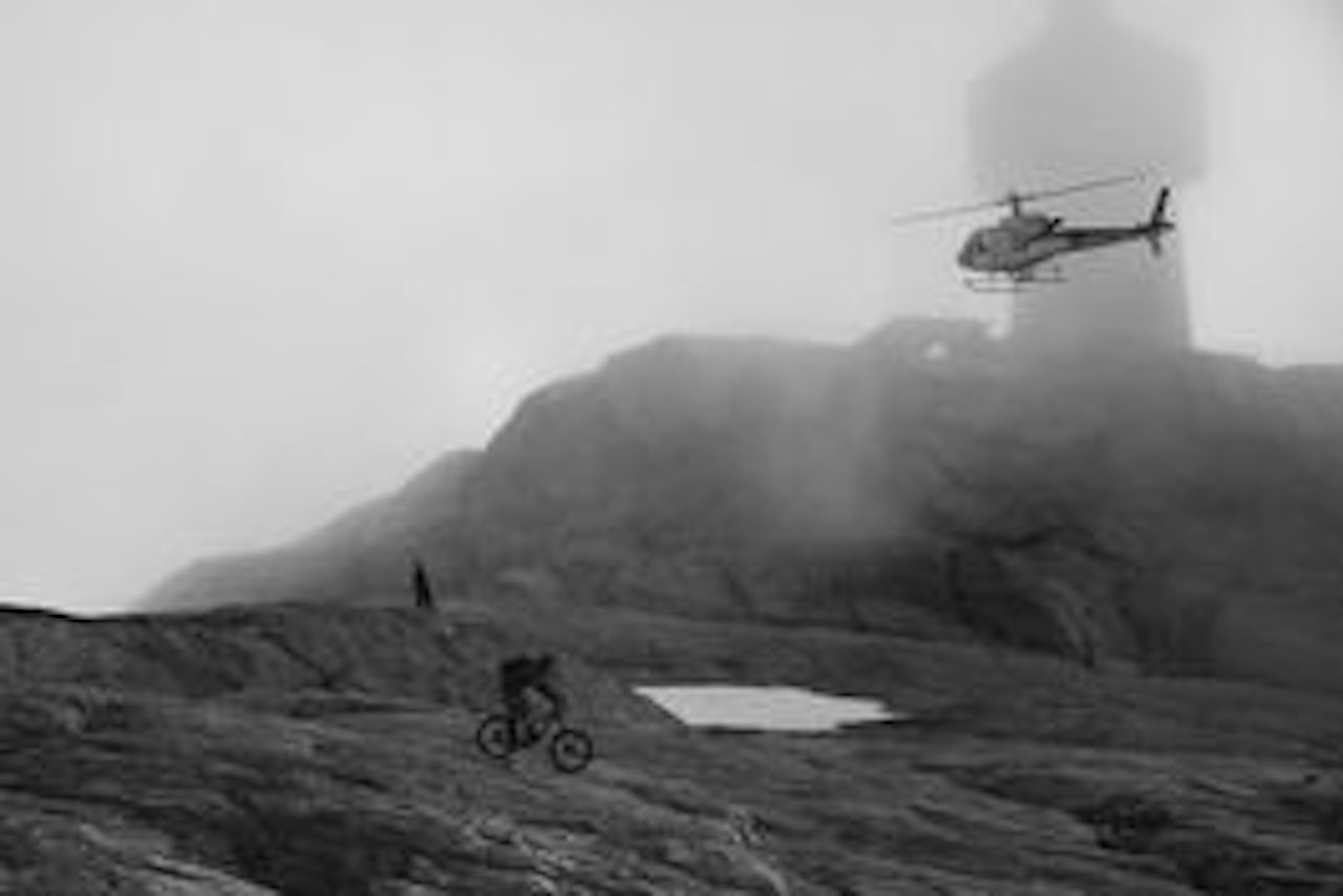 EKSLUSIVT: Morgentåke over Lønahorgi. Foto: Mathias Marley EKSLUSIVT: Morgentåke over Lønahorgi. Foto: Mathias Marley