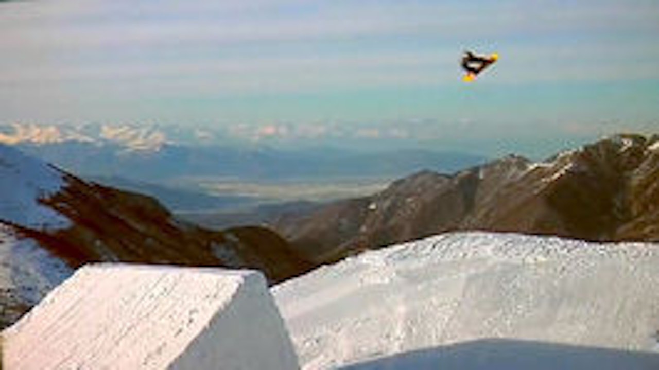 SPEKKET KJØRERLISTE: Svenske Hampus Moseson har lurt seg med i finne-filmen. SPEKKET KJØRERLISTE: Svenske Hampus Moseson har lurt seg med i finne-filmen.