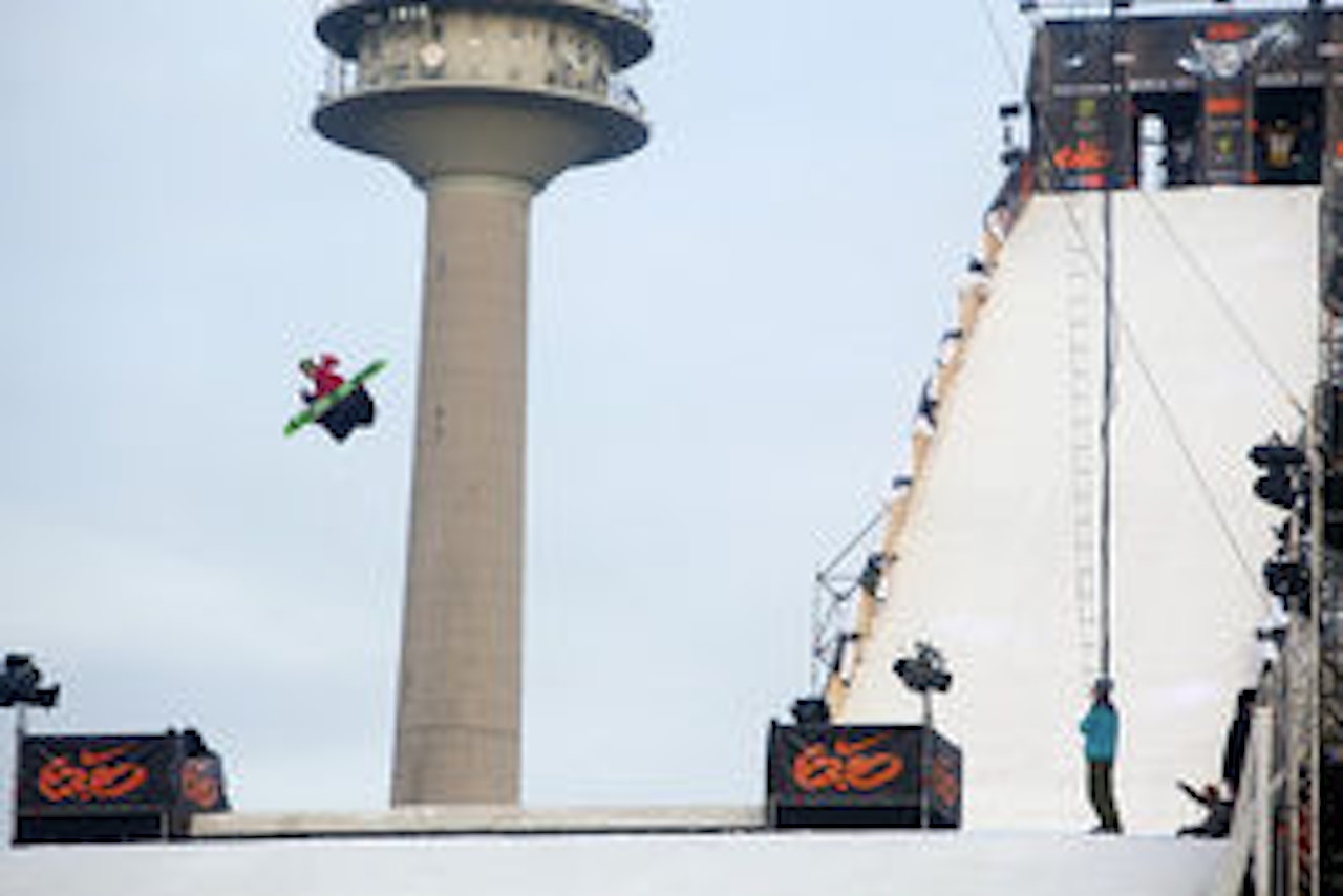 Halldor prøvde dobbel rodeo 1080 japan på trening. Her med en method. Foto: Frode Sandbech Halldor prøvde dobbel rodeo 1080 japan på trening. Her med en method. Foto: Frode Sandbech