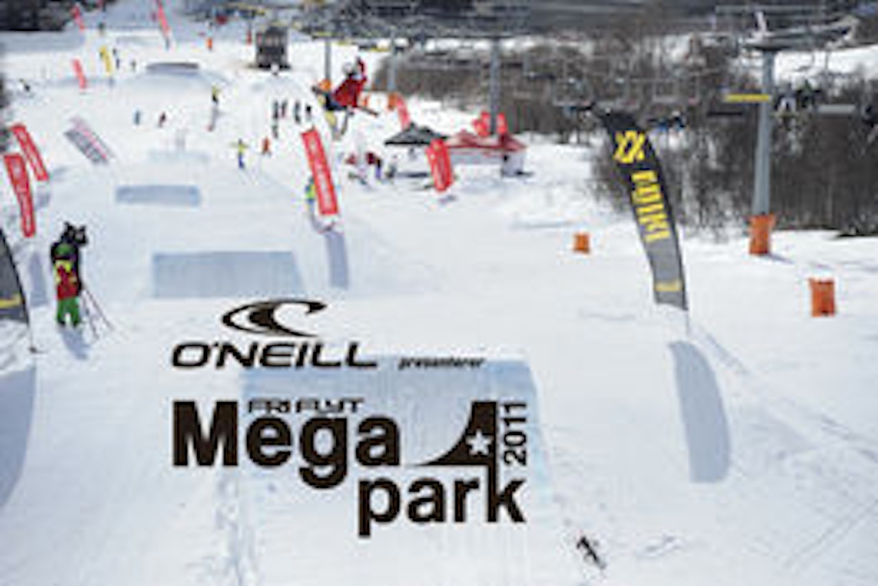 STOR PREMIE: 20.000 kroner og et Canon 7D-kit er premie på MegaParks nye filmkonkurranse. STOR PREMIE: 20.000 kroner og et Canon 7D-kit er premie på MegaParks nye filmkonkurranse.