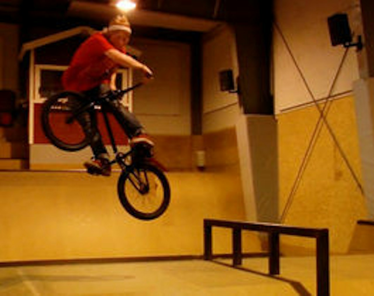 BMX: Truls Lier lærer deg BMX-knep og baconpannekaker. BMX: Truls Lier lærer deg BMX-knep og baconpannekaker.