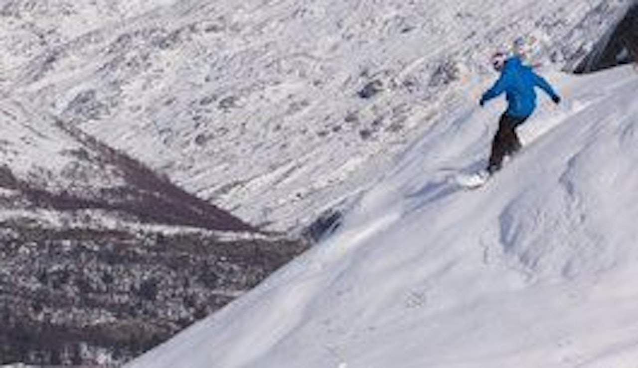 OGSÅ NATURLIG: Det har kommet noe natursnø også. OGSÅ NATURLIG: Det har kommet noe natursnø også.