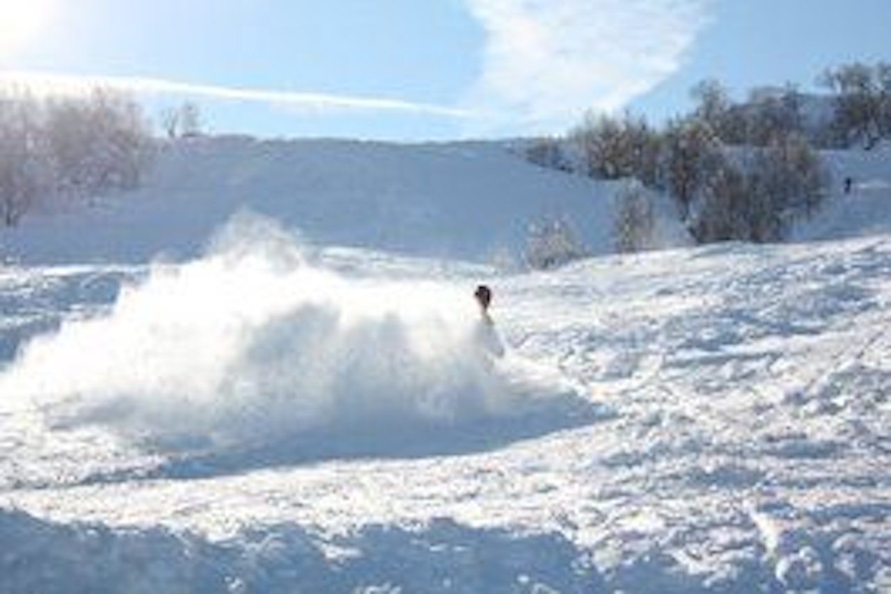 ÅPENT: Etter det Fri Flyt kjenner til var Sauda første anlegg til å åpne.Foto: Sauda Skisenter ÅPENT: Etter det Fri Flyt kjenner til var Sauda første anlegg til å åpne.Foto: Sauda Skisenter