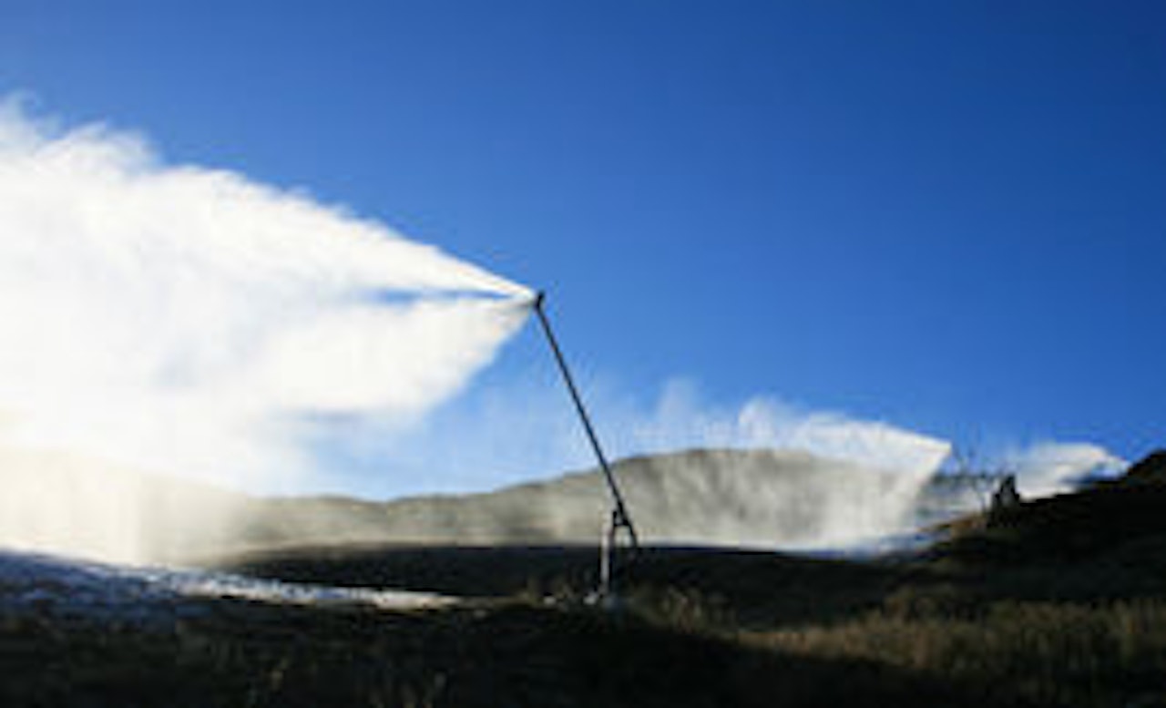 I GANG I HALLINGDAL: Både Hemsedal og Geilo er i gang med snølegging. Foto: Hilde Hagen I GANG I HALLINGDAL: Både Hemsedal og Geilo er i gang med snølegging. Foto: Hilde Hagen