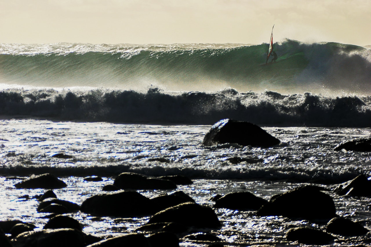 HISTORISK: Endre Espeland glemmer nok aldri denne bølgen. Bilde: Christian Nerdrum HISTORISK: Endre Espeland glemmer nok aldri denne bølgen. Bilde: Christian Nerdrum