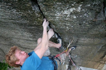 STERK: Magnus Midtbø er en komplett klatrer. Foto: Ole Karsten Birkeland STERK: Magnus Midtbø er en komplett klatrer. Foto: Ole Karsten Birkeland