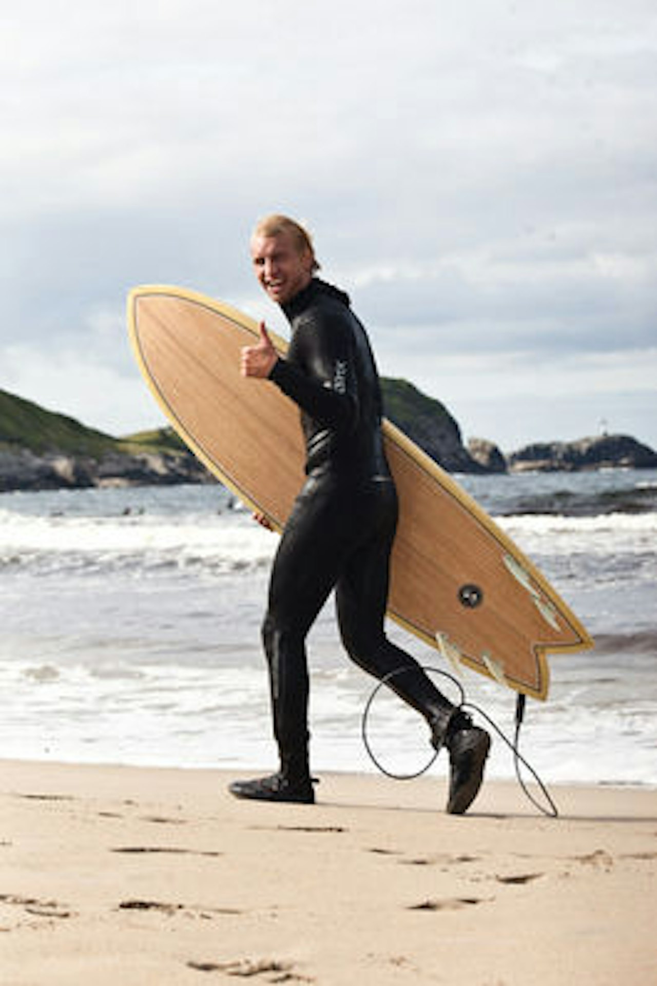 ERIK I VIKA: Erik-Johan Botner i godt driv langs på Ervika. Bilde: Christian Nerdrum ERIK I VIKA: Erik-Johan Botner i godt driv langs på Ervika. Bilde: Christian Nerdrum