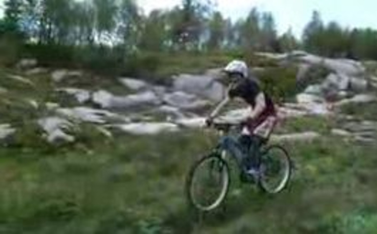 Utforsykling i Siljan. Foto: Grenland skisenter Utforsykling i Siljan. Foto: Grenland skisenter