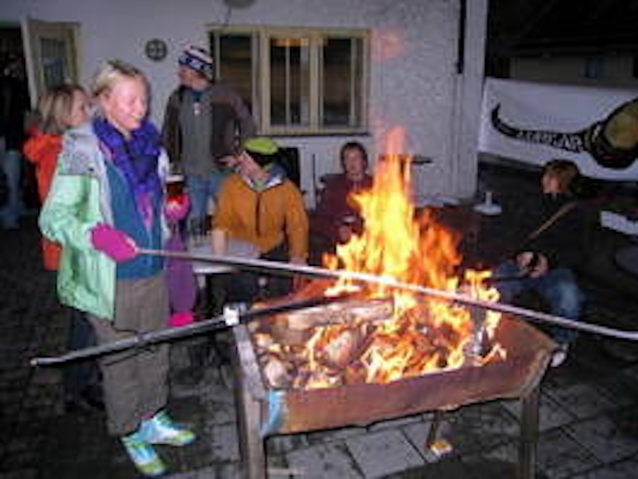 Lurkarlaget i Sogndal ofrer til snøgudene hver høst. Lurkarlaget i Sogndal ofrer til snøgudene hver høst.