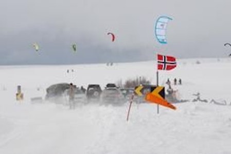 Storwartz var arena for midt-norsk mesterskap i snowkite. Foto: Åsmund Bekkevold