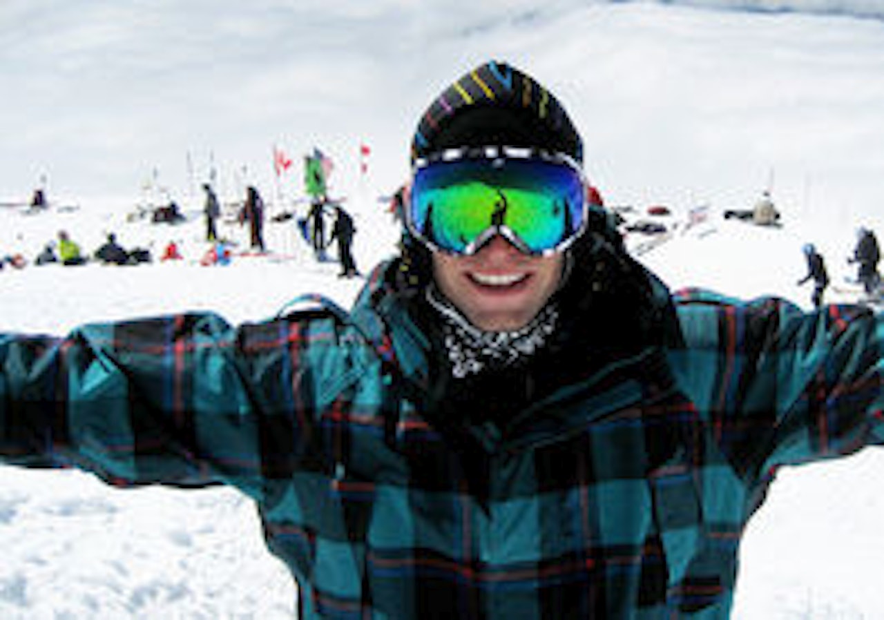 I JUNAITEN: Andreas Wiig var på snowboardcamp i Mt. Hood tidligere i sommer.