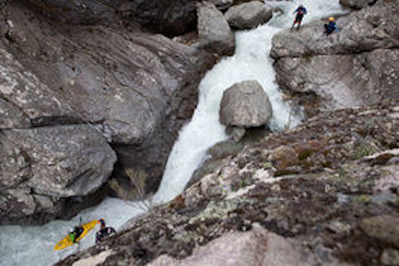 SLIMSLAM: 7 padlere ble guidet rundt på Korsika. Foto: Benjamin Hjort SLIMSLAM: 7 padlere ble guidet rundt på Korsika. Foto: Benjamin Hjort