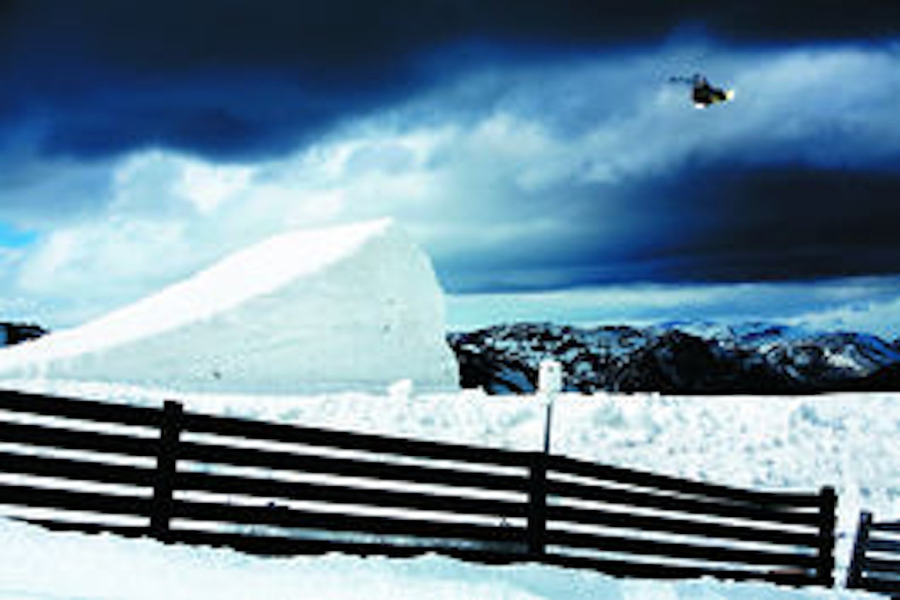 Mads Jonssons megahopp i Hemsedal er ett av fotograf Sandbech sine bidrag Mads Jonssons megahopp i Hemsedal er ett av fotograf Sandbech sine bidrag