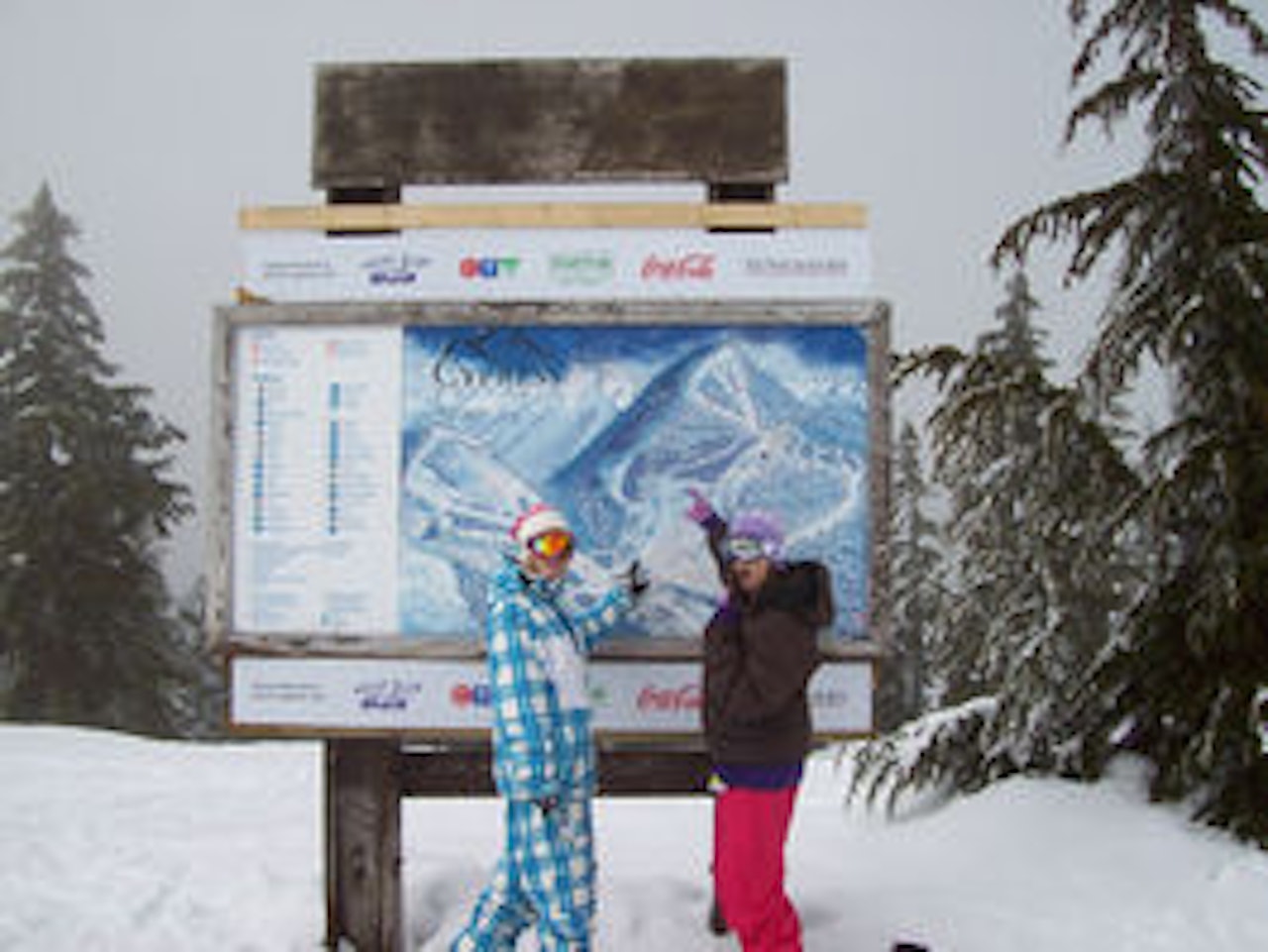 Lisa Mari Watson og Mira Nordin testet OL-anlegget i Vancouver. Bilde: Ronny Eide