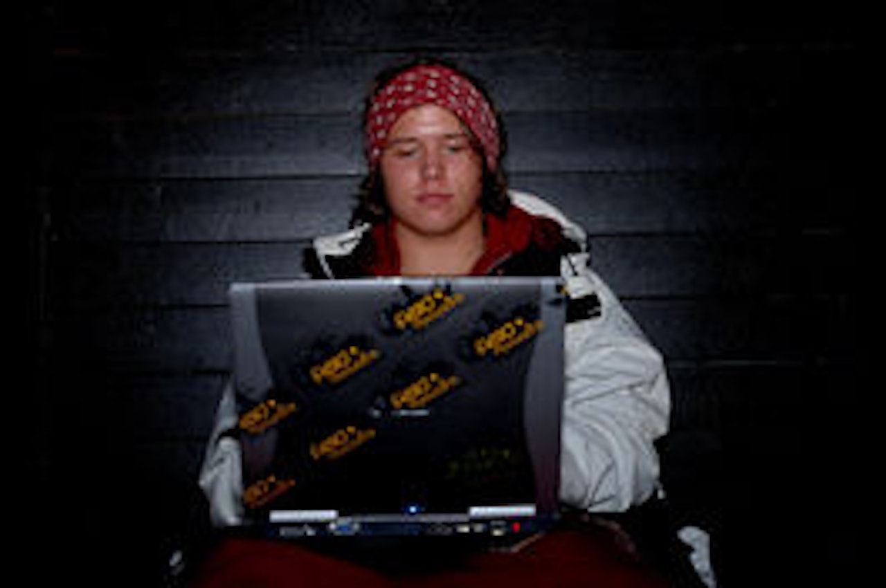 Mye avtalegeeking og biljakt på nettet for Filip Christensen om dagen. Mye avtalegeeking og biljakt på nettet for Filip Christensen om dagen.