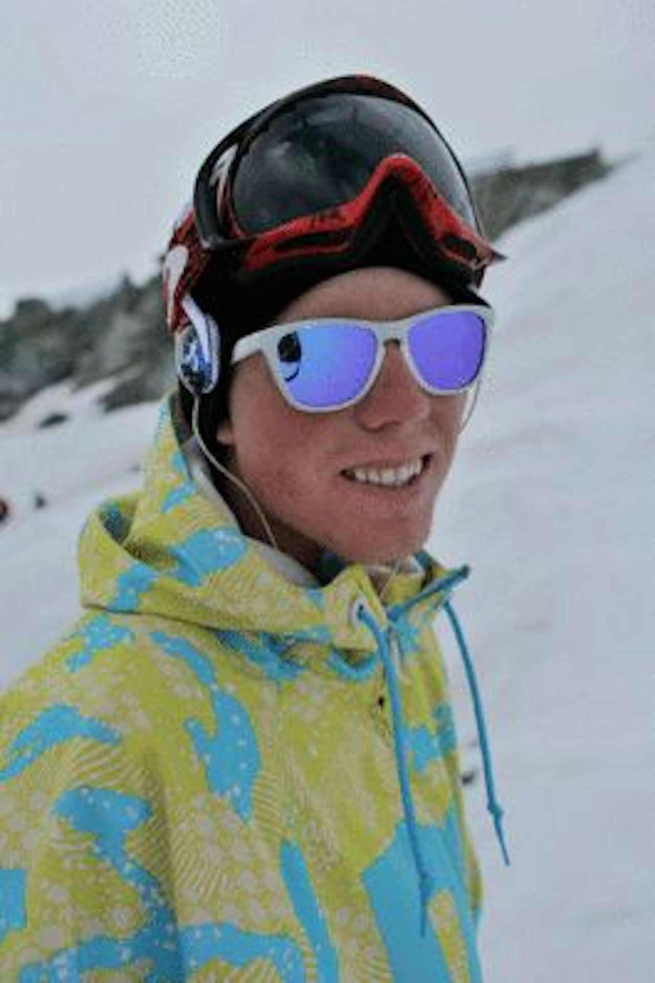 Torstein Horgmo koser seg på Horstman Glacier i Whistler. BIlde: Endre Løvaas Torstein Horgmo koser seg på Horstman Glacier i Whistler. BIlde: Endre Løvaas