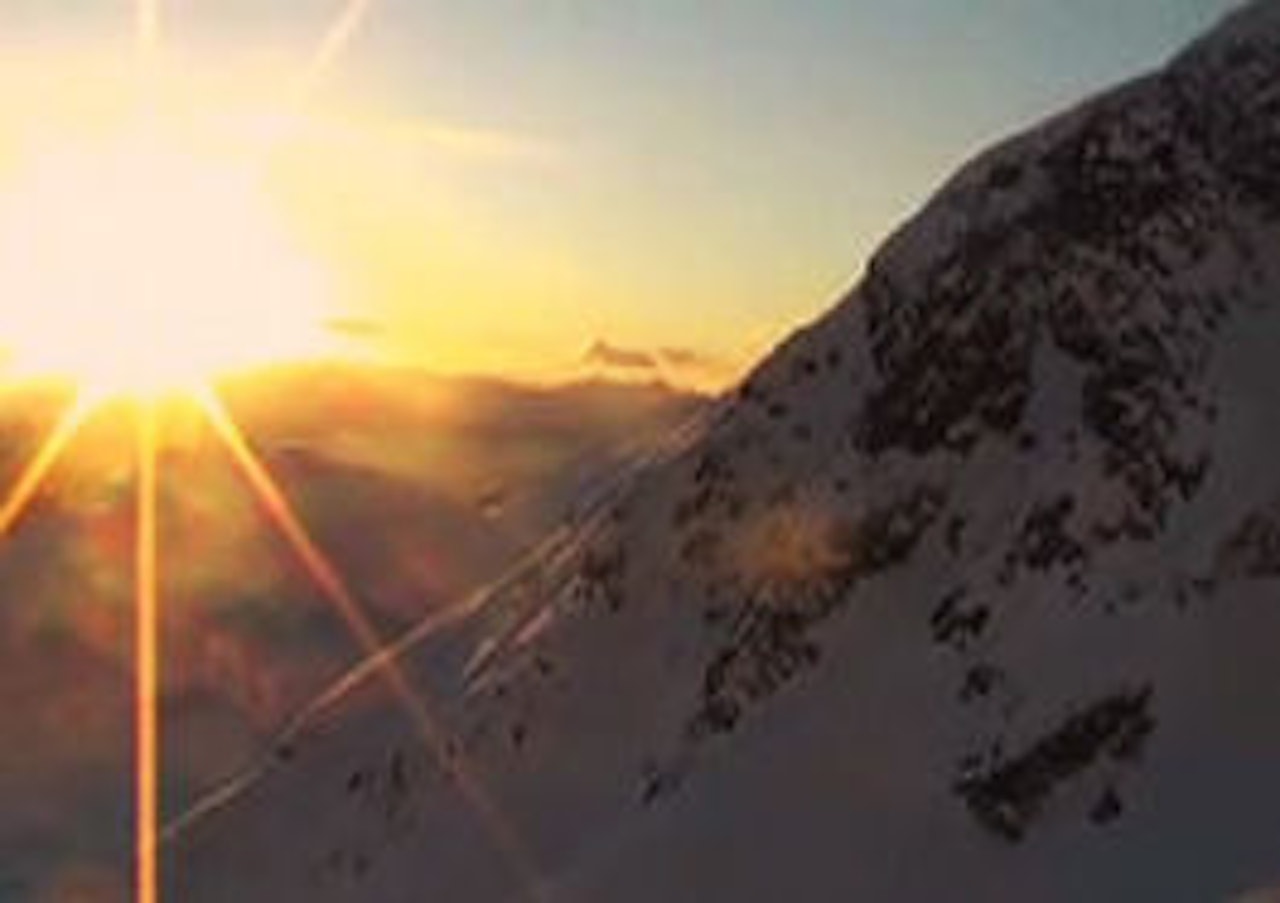 Mye urørt natursnø nord for polarsirkelen i bidraget fra Johannes Brye. Mye urørt natursnø nord for polarsirkelen i bidraget fra Johannes Brye.