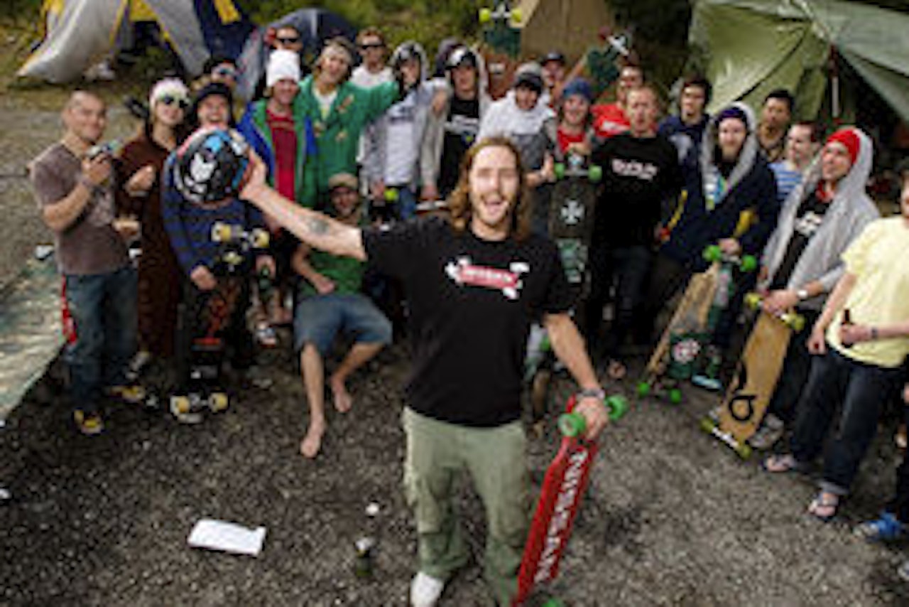 HAPPY CAMPERS: Alex Lyngaas og gjengen på Bømoen. Foto: HP Hval HAPPY CAMPERS: Alex Lyngaas og gjengen på Bømoen. Foto: HP Hval