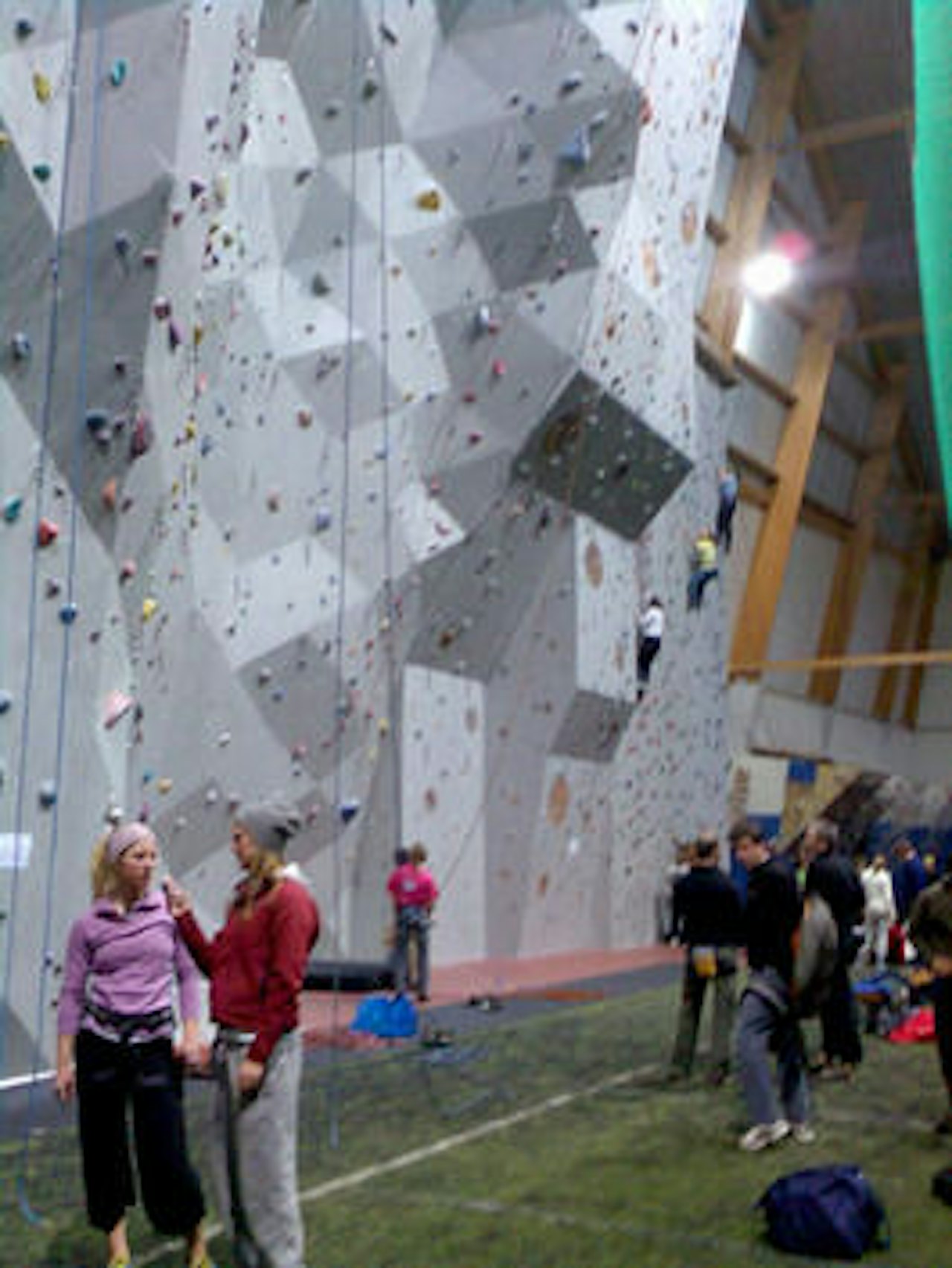 Det er allerede bra med aktivitet i The Wall. Det er allerede bra med aktivitet i The Wall.