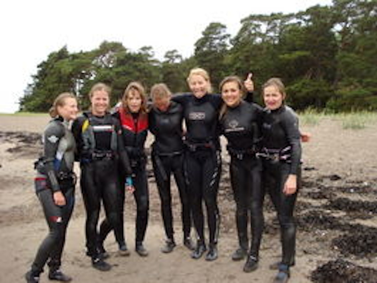 Våte jenter i vinden på Larkollen under Watergirls denne helgen. Våte jenter i vinden på Larkollen under Watergirls denne helgen.