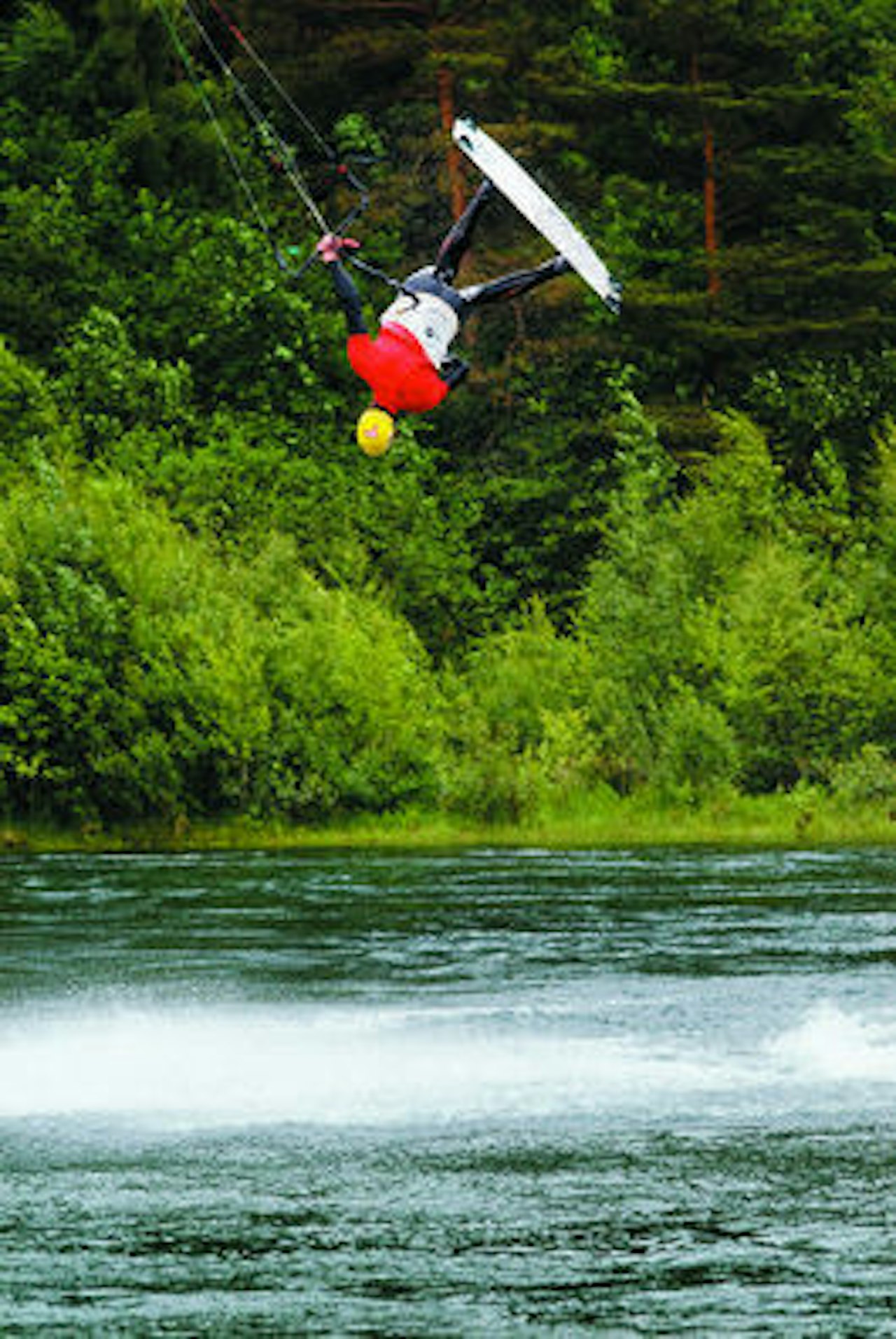 FJELLVANT: Bjørn Kaupang setter en slimchance på Vangsvannet i fjor. Foto: V. Breie. FJELLVANT: Bjørn Kaupang setter en slimchance på Vangsvannet i fjor. Foto: V. Breie.