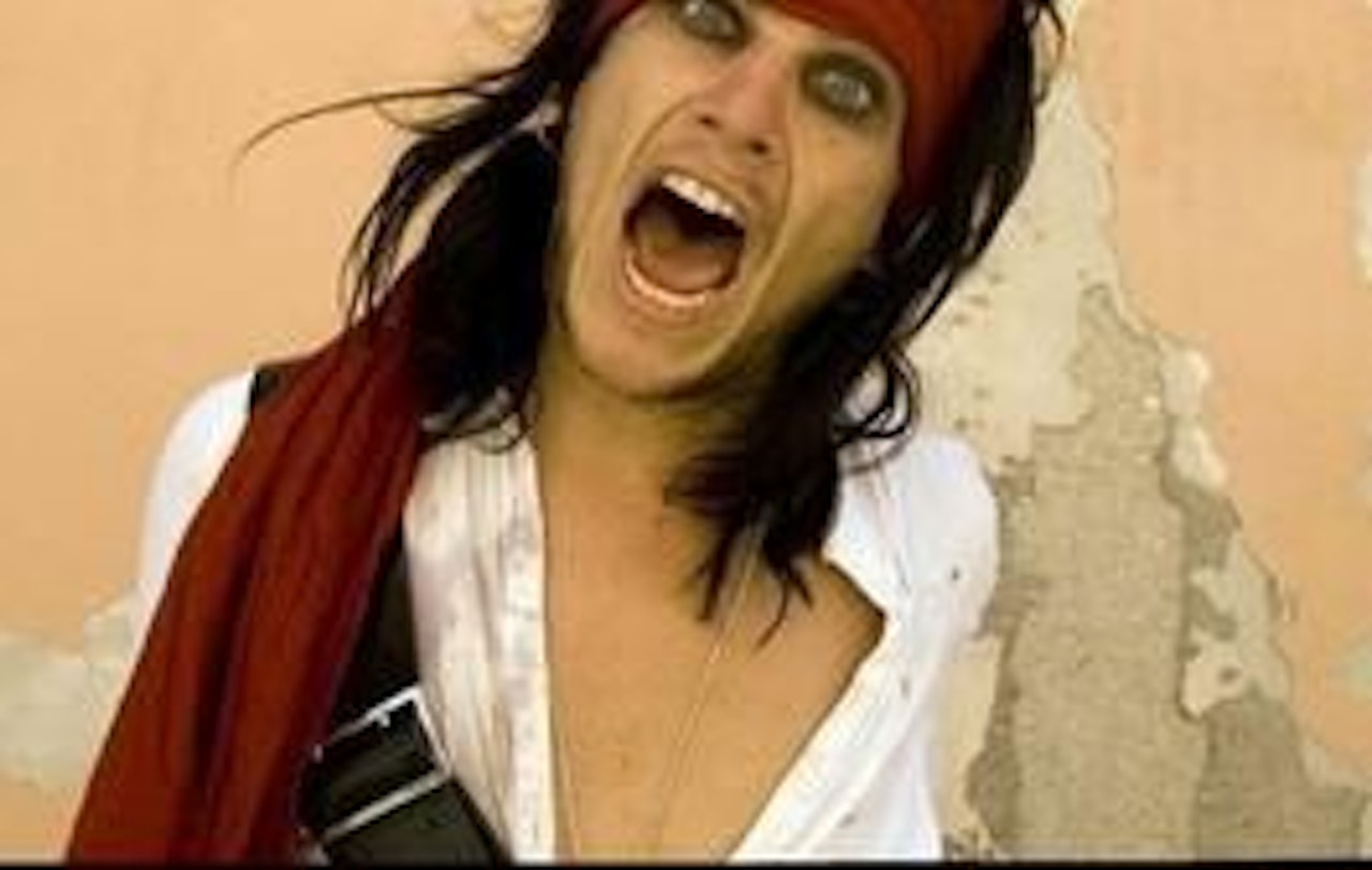 Danny Larsen inviterer til piratvisning av Walk the plank på fredag. Danny Larsen inviterer til piratvisning av Walk the plank på fredag.